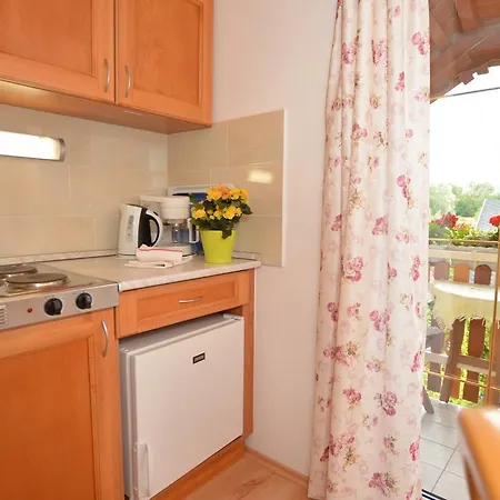 Apartment Viragoskert *