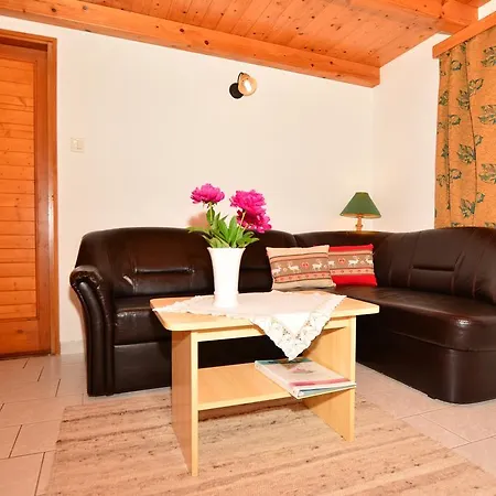 Apartment Viragoskert