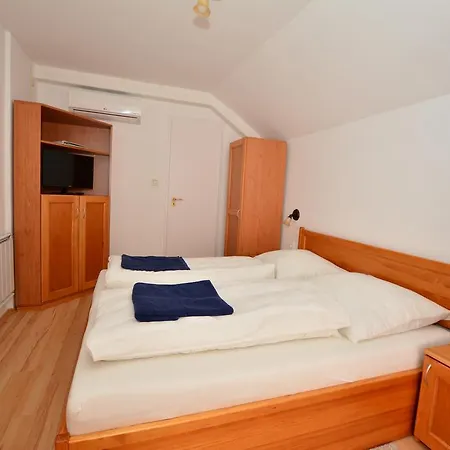 Viragoskert Apartment