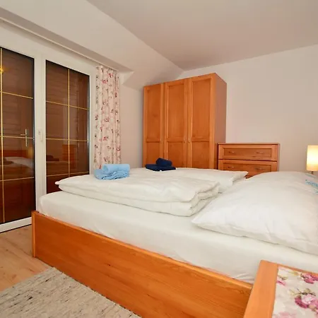 Apartment Viragoskert Hévíz