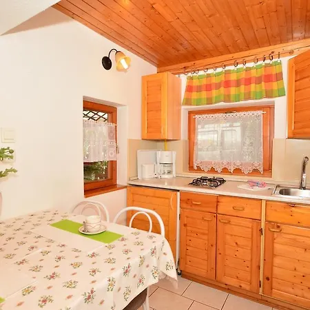 Apartment Viragoskert *