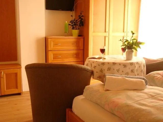 Apartment Viragoskert
