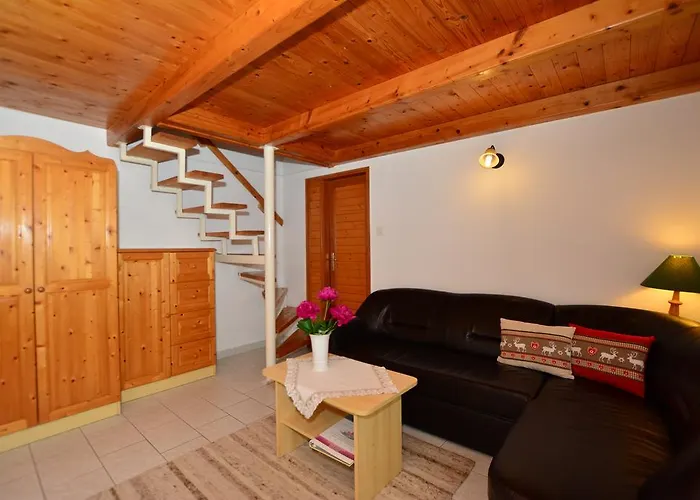 Viragoskert Apartment