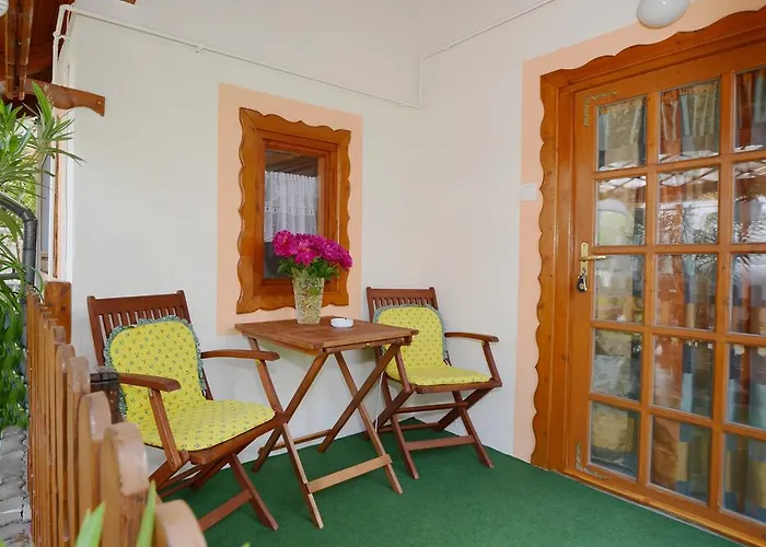 Viragoskert Lägenhet *