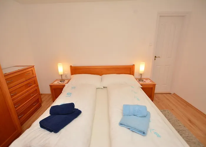 Apartment Viragoskert Heviz